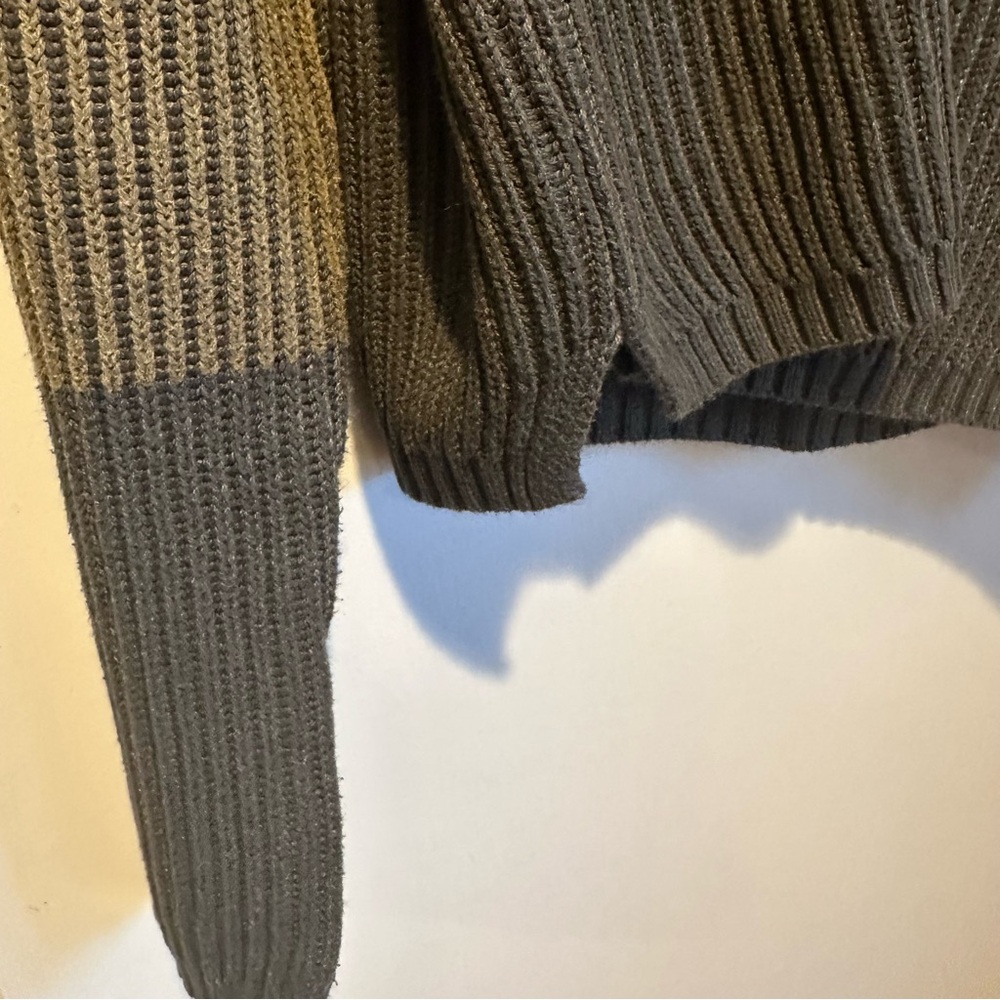 Max Studio sweater - Picture 5 of 9